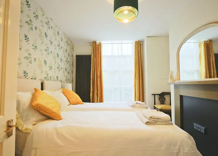 Two Bedroom Flat In Caledonia Place Apartmán Bristol