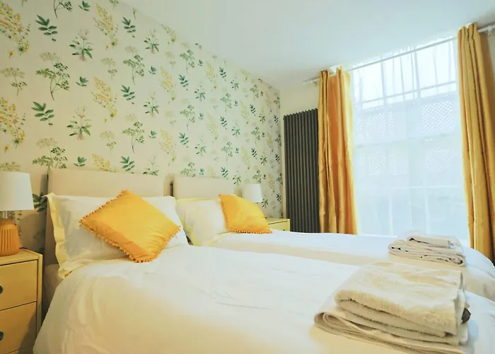 Two Bedroom Flat In Caledonia Place Apartmán Bristol